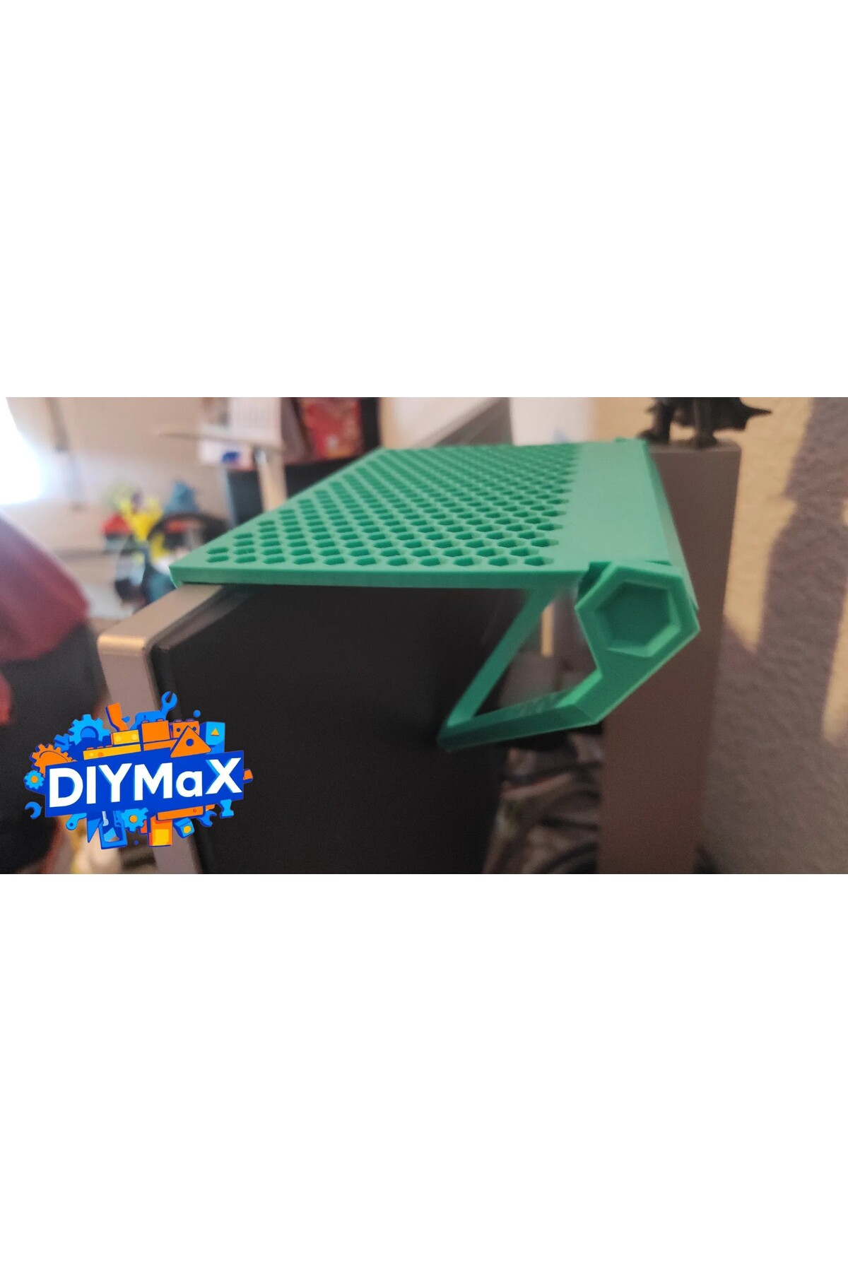 Ayarlanabilir Monitör & TV Üstü Raf – 15x8,5 cm Gamer Setup & Home Office Organizer Platform
