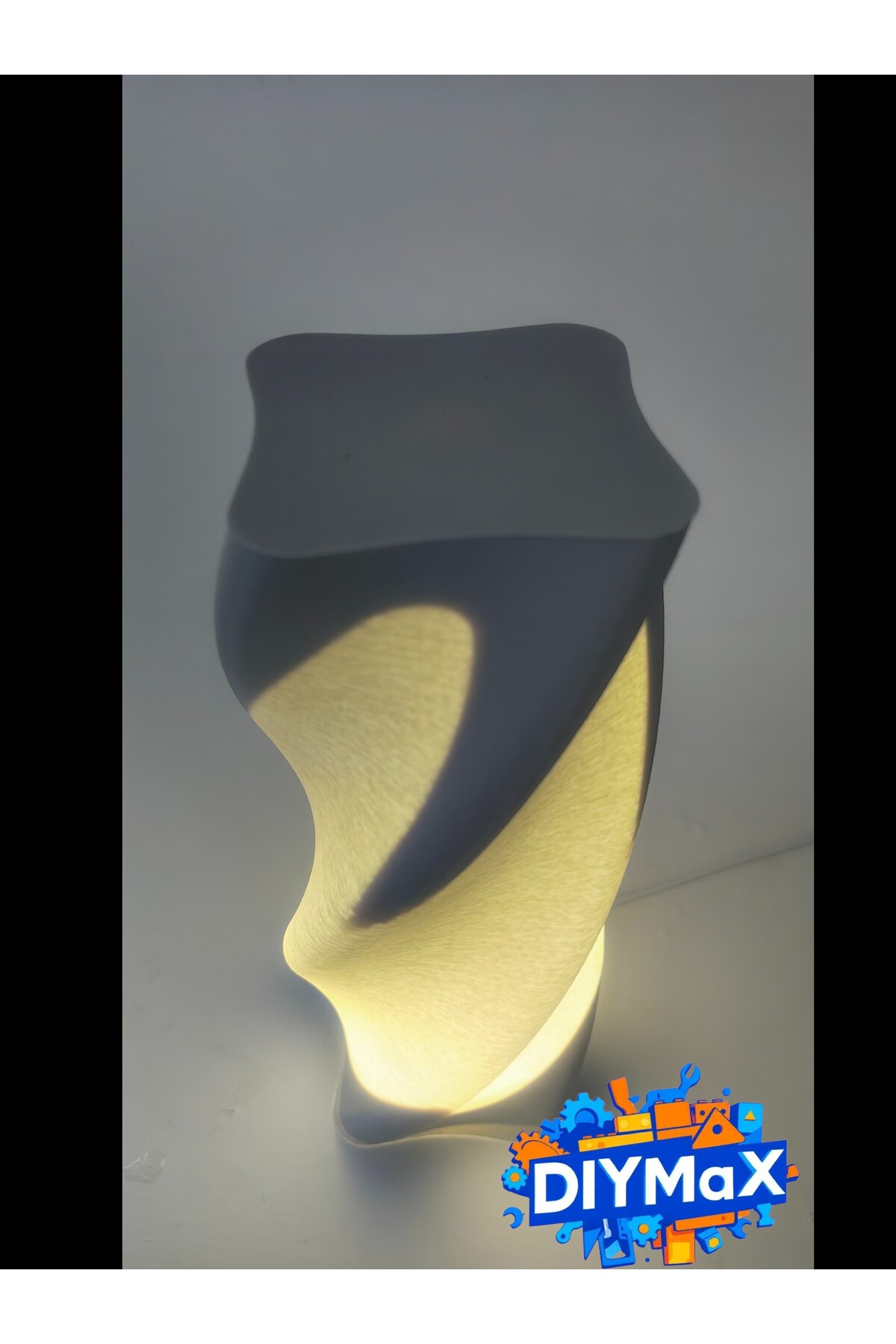 Swirled LED Gece Lambası – Modern Spiral Tasarım Dekoratif Masa Lambası